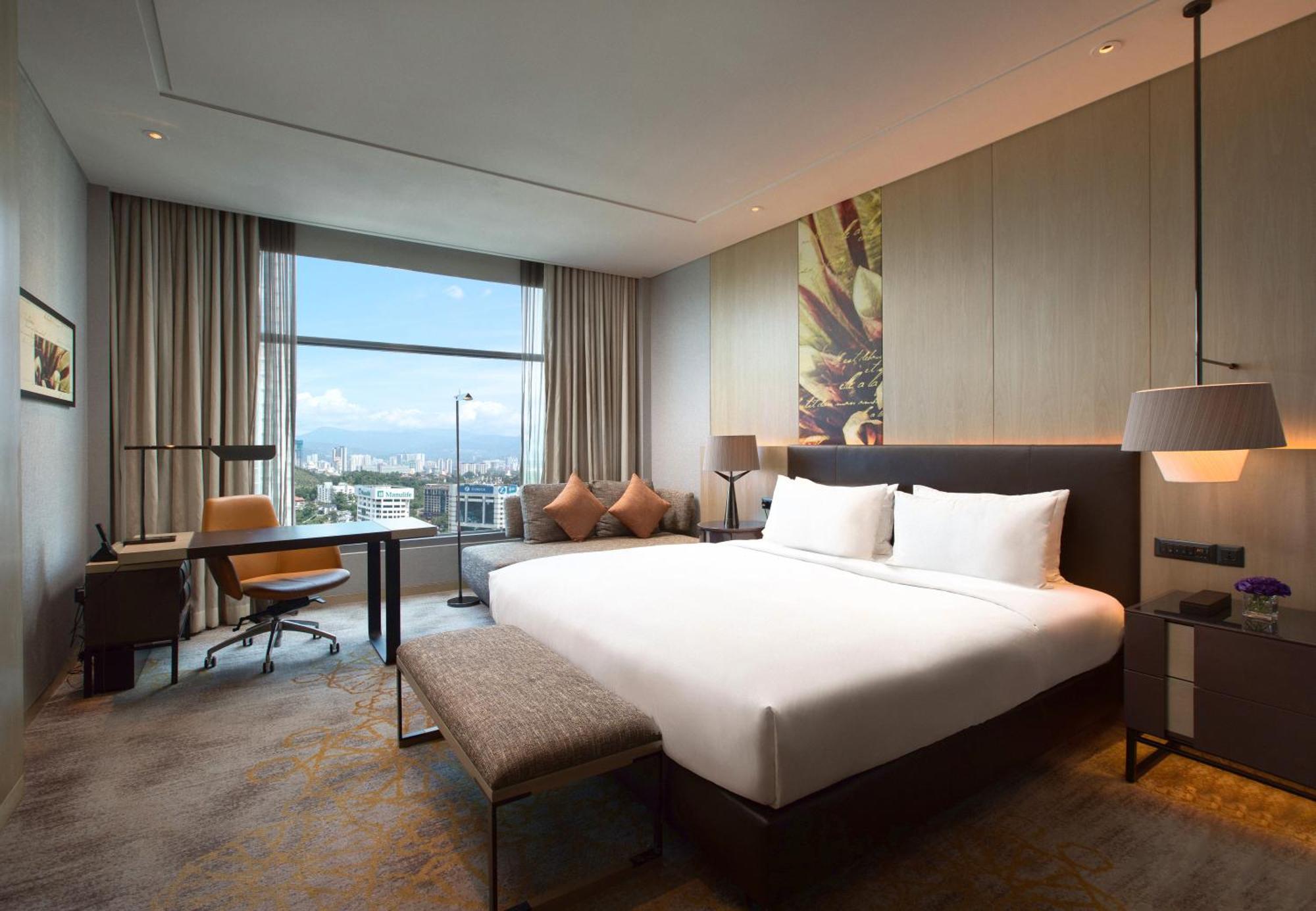 Sofitel Kuala Lumpur Damansara Hotel Exterior photo Deluxe Room